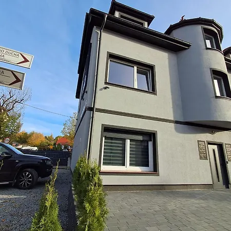 Hotel apartamentowy Noclegi Bielawa 3*